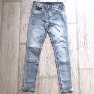 Light denim skinny jeans